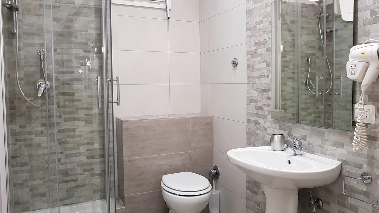 Piumith Guest House Rome Bagian luar foto