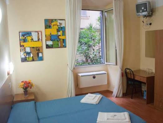 Piumith Guest House Rome Bagian luar foto